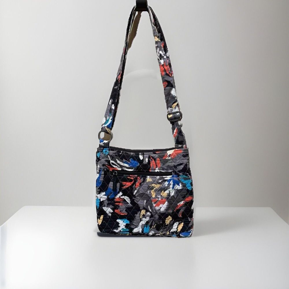 VERA BRADLEY Colorful Paint Swipes CROSSBODY Quilted Bag 12X3X12‎ GUC.